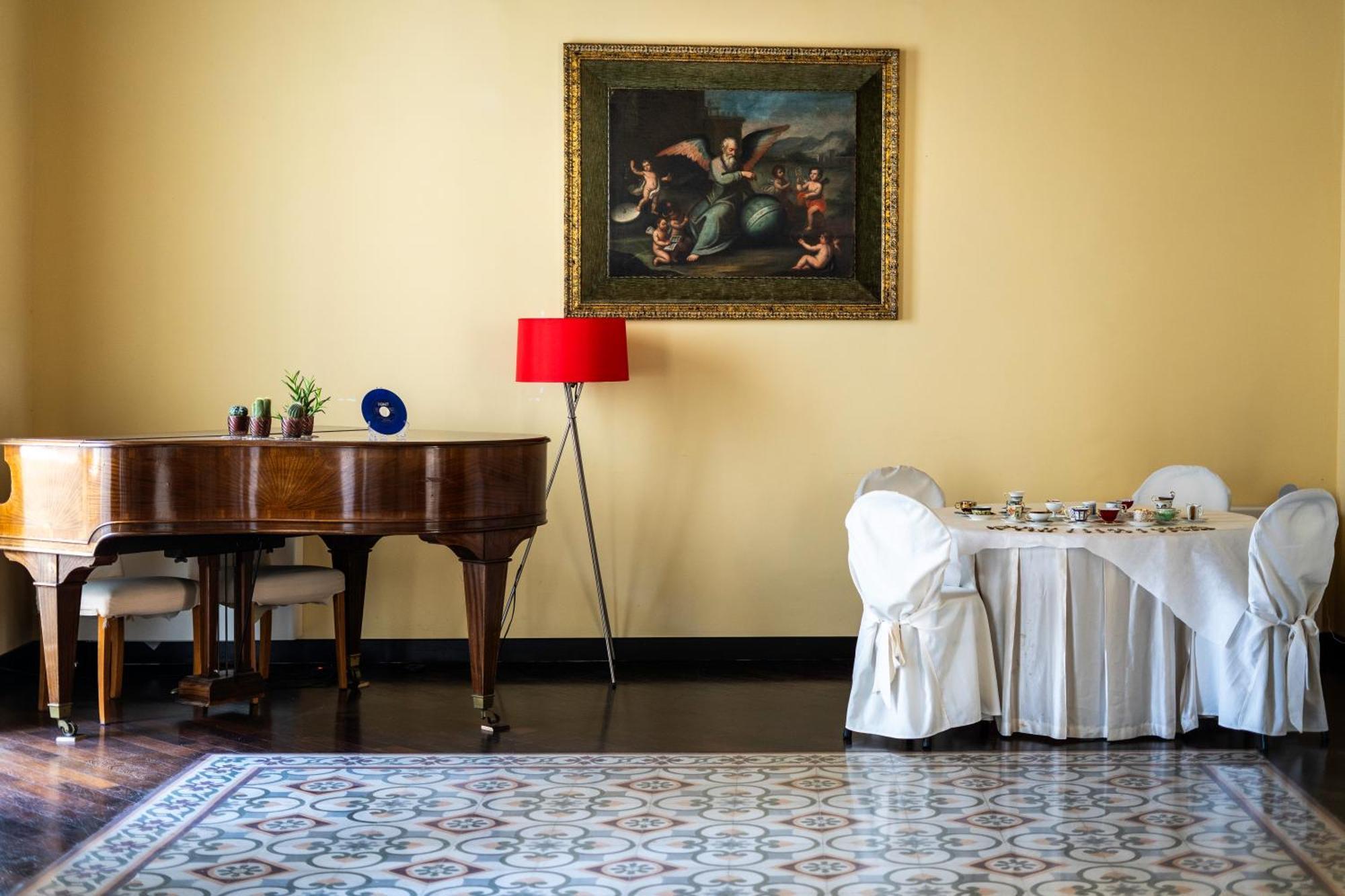 Dimora Storica Giostra Vecchia - Palazzo Grisolia 1809 โกเซนซา ภายนอก รูปภาพ